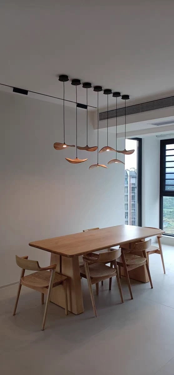 Golvende houten bladhanglamp