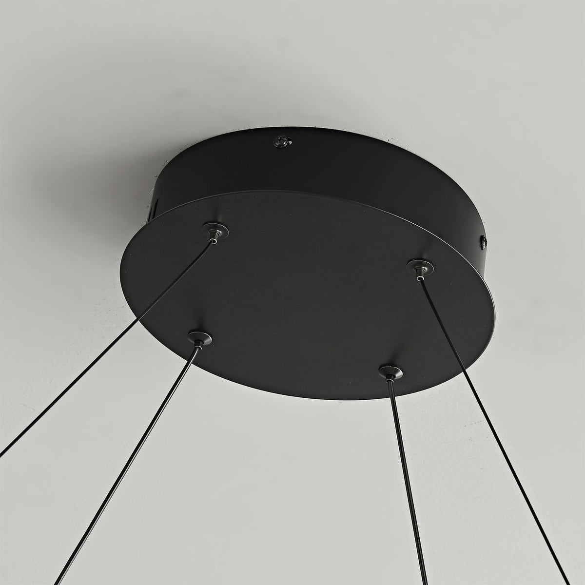Walnootkleurige LED-kroonluchter met dubbele ringen