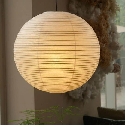 Hanglamp in washipapier in de vorm van een wereldbol