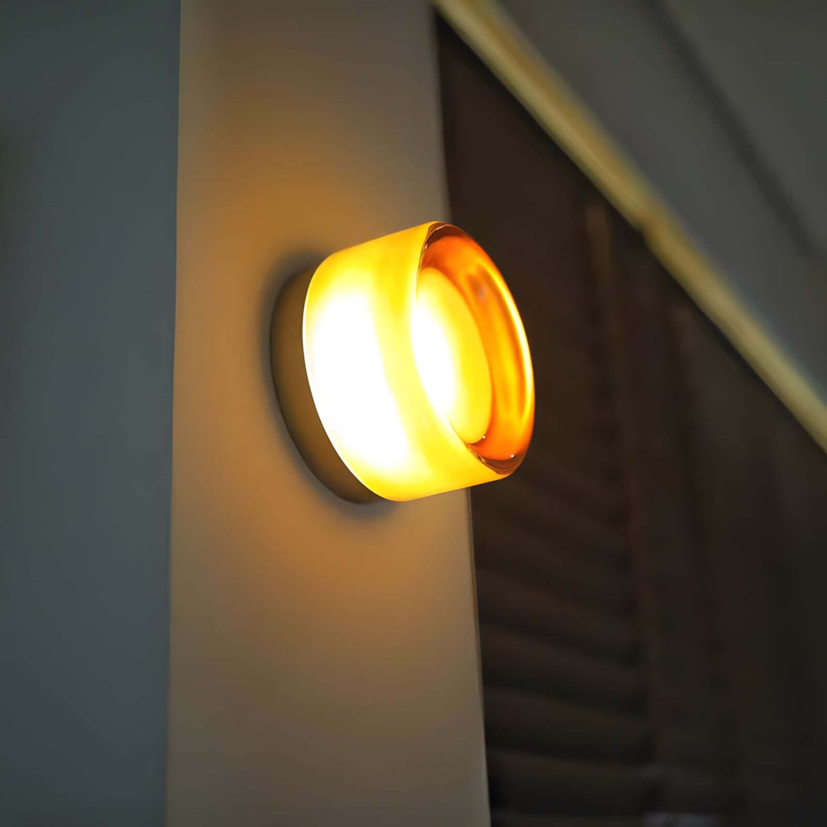 Ronde gekleurde wandlamp
