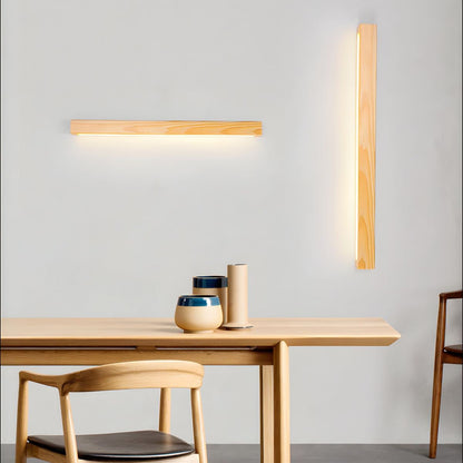 Slanke lineaire wandlamp van hout