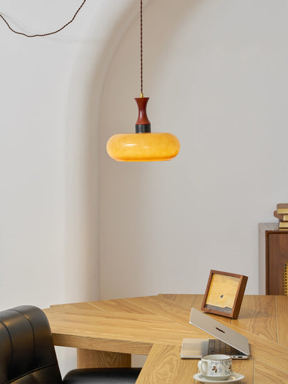 Amberkleurige glazen hanglamp met stekker