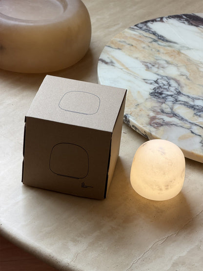 Alvane minimalistische tafellamp van albast