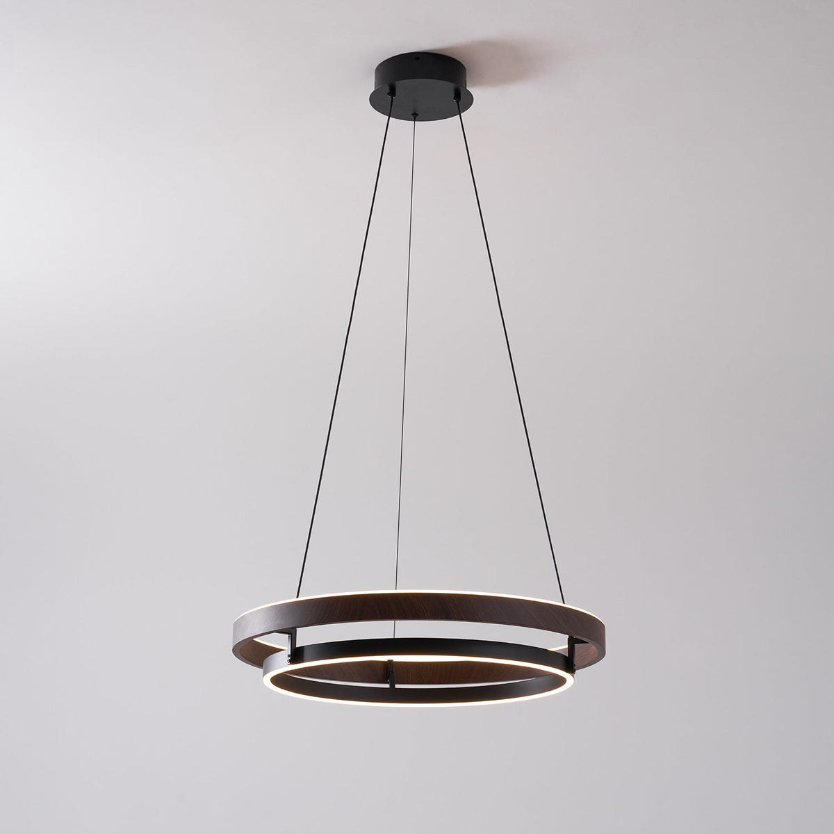 Walnootkleurige LED-kroonluchter met dubbele ringen