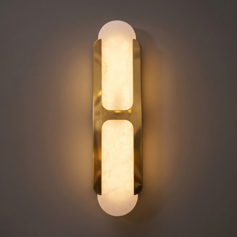 Sculpturale wandlamp van albast