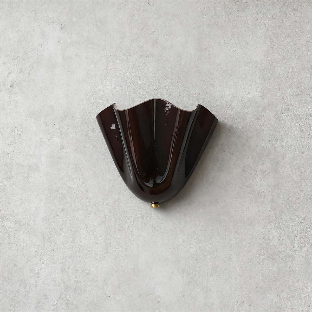 Wandlamp met gedrapeerd glas