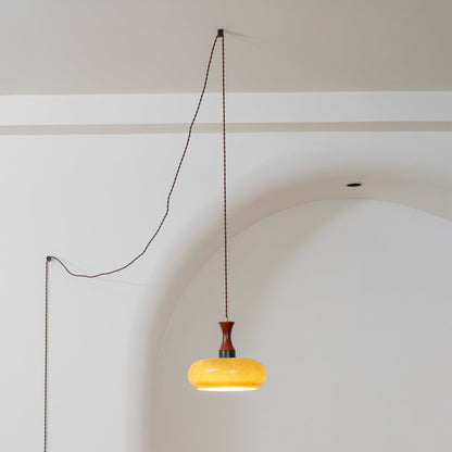 Amberkleurige glazen hanglamp met stekker