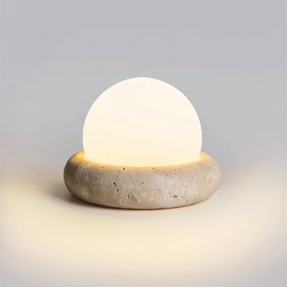 Orlando wabi-sabi-tafellamp van travertijn