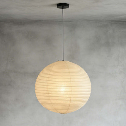 Hanglamp in washipapier in de vorm van een wereldbol