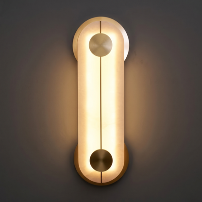 Sculpturale wandlamp van albast