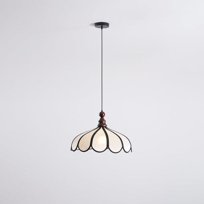 Hanglamp met geschulpte bloemblaadjes