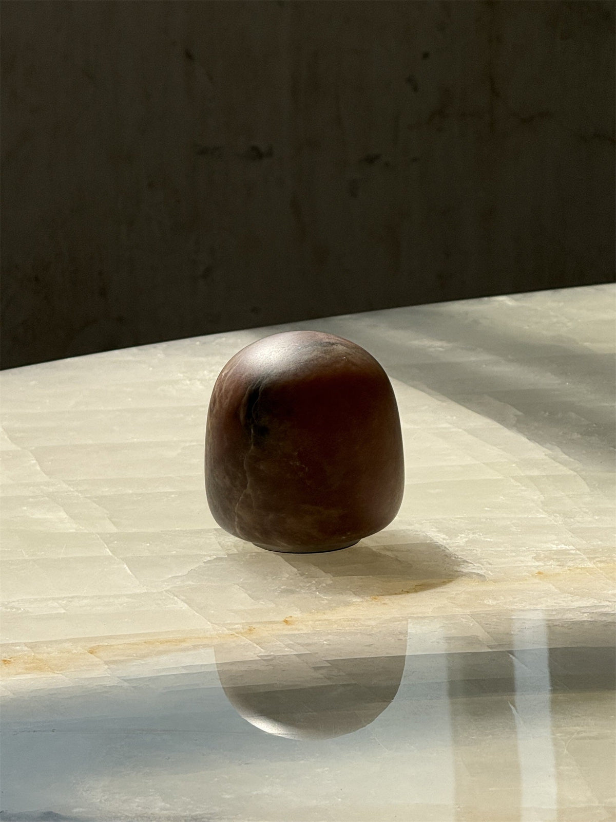 Alvane minimalistische tafellamp van albast