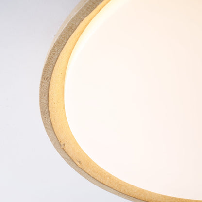 Ronde, vlakke plafondlamp van travertijn