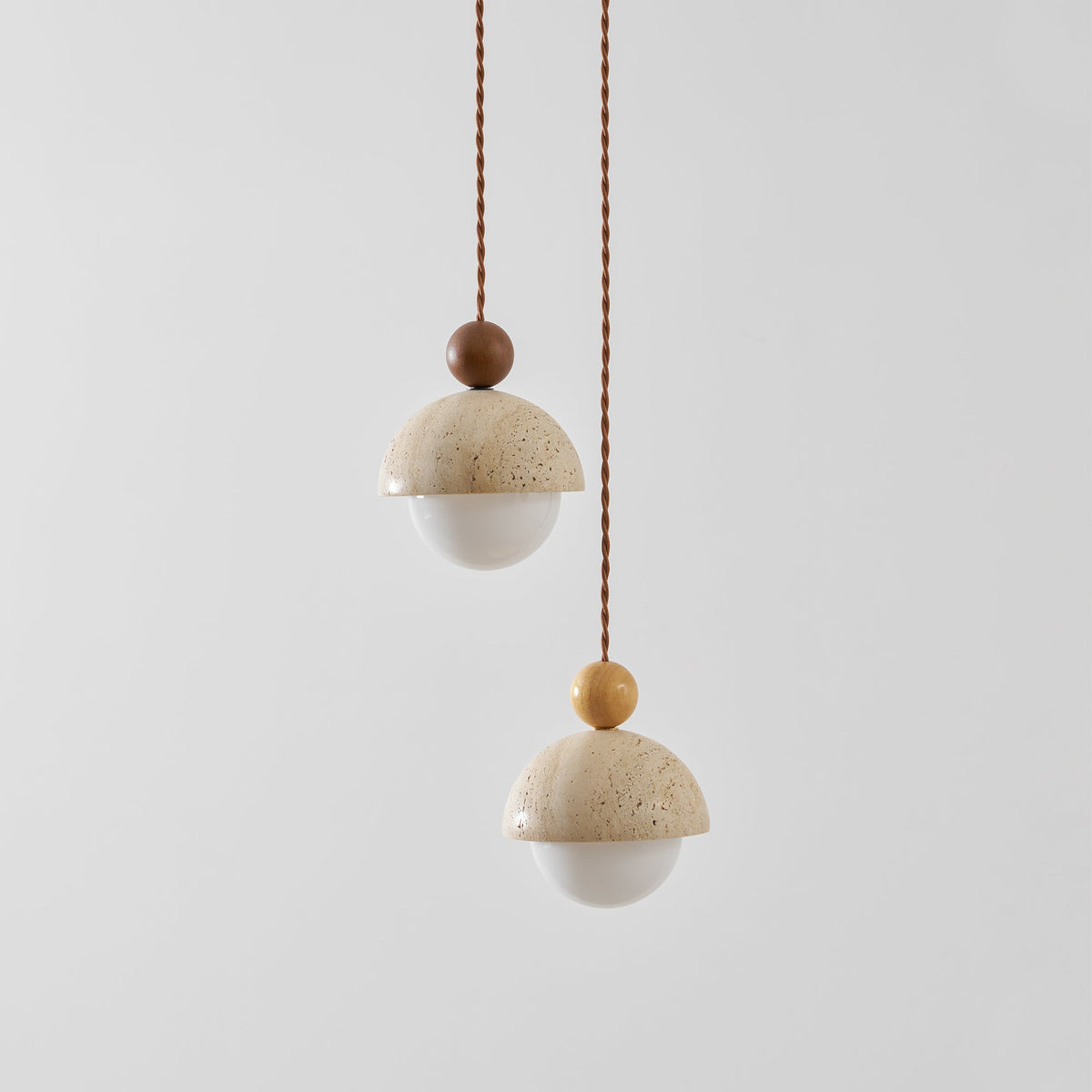 Travertijnen koepelvormige houten hanglamp