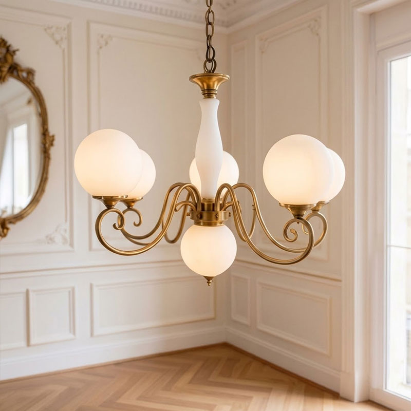 Gegoten messing globehanglamp
