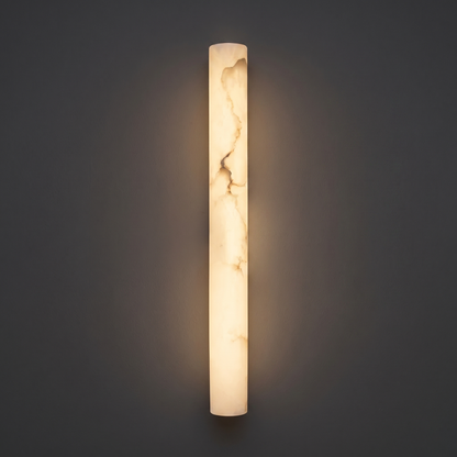 Sculpturale wandlamp van albast
