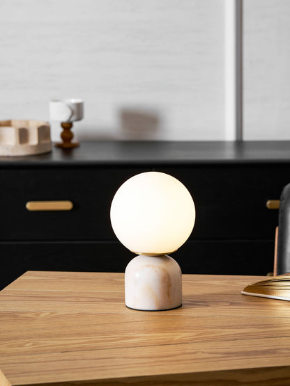 Ulvane minimalistische marmeren tafellamp