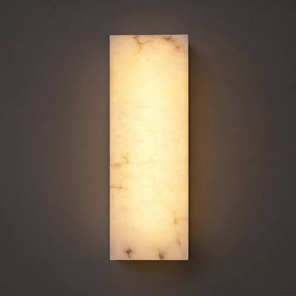 Sculpturale wandlamp van albast