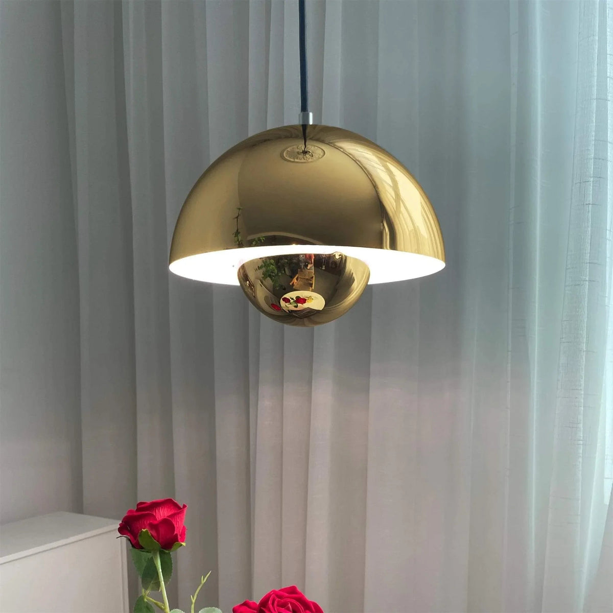 Metalen hanglamp met twee koepels