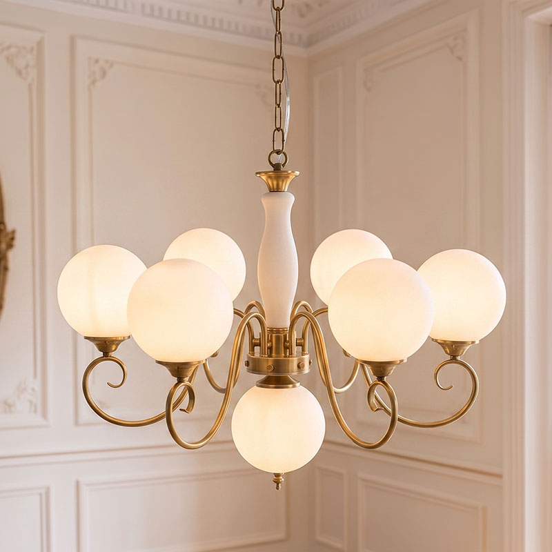 Gegoten messing globehanglamp