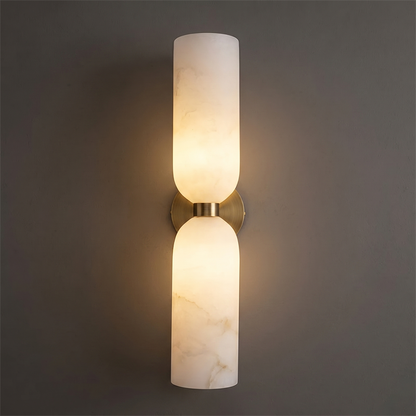 Sculpturale wandlamp van albast