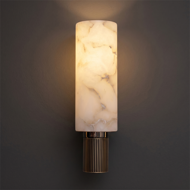 Sculpturale wandlamp van albast