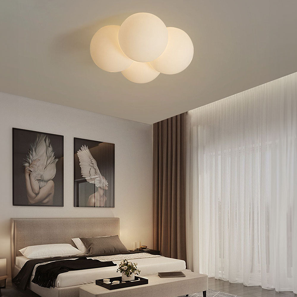 Noordse plafondlamp geïnspireerd op wolken