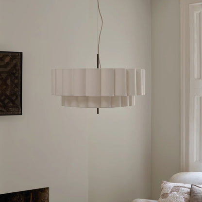 Grote lamp met geschulpte rand