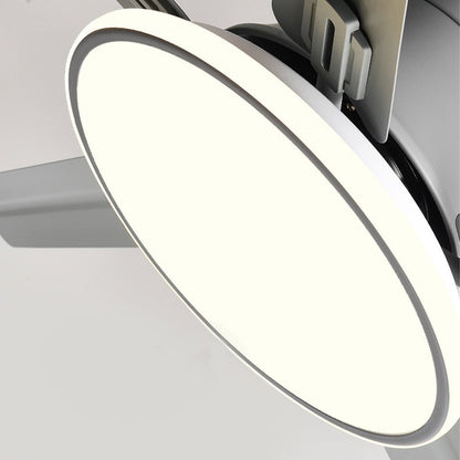 Moderne plafondventilator met 5 bladen en LED-verlichting