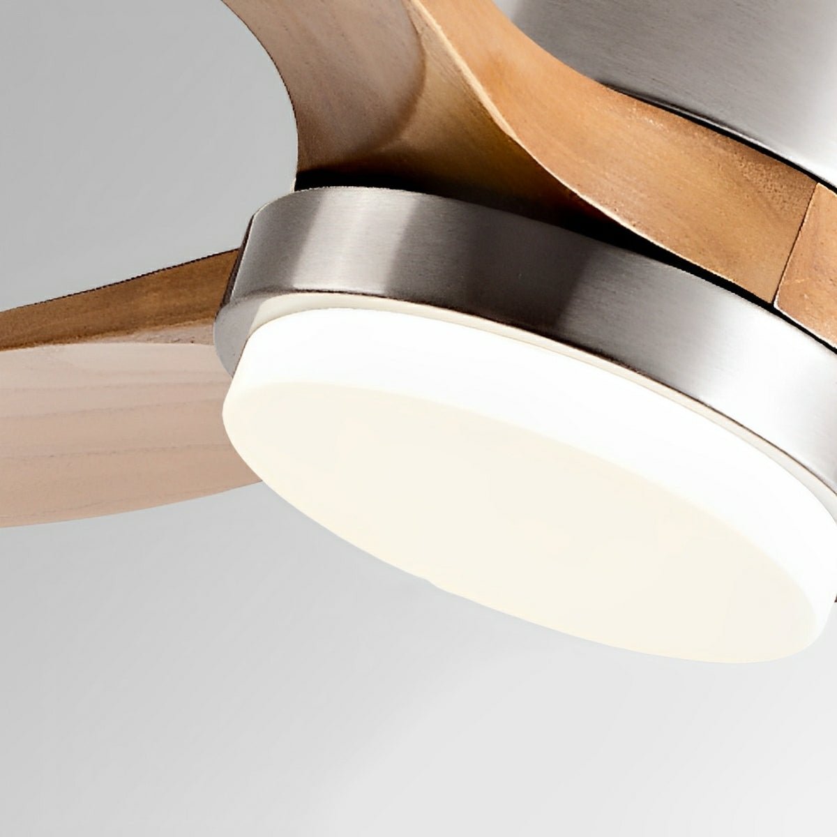 Moderne houtafwerking LED plafondventilator met licht