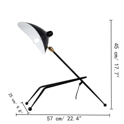 Moderne metalen driepoot tafellamp